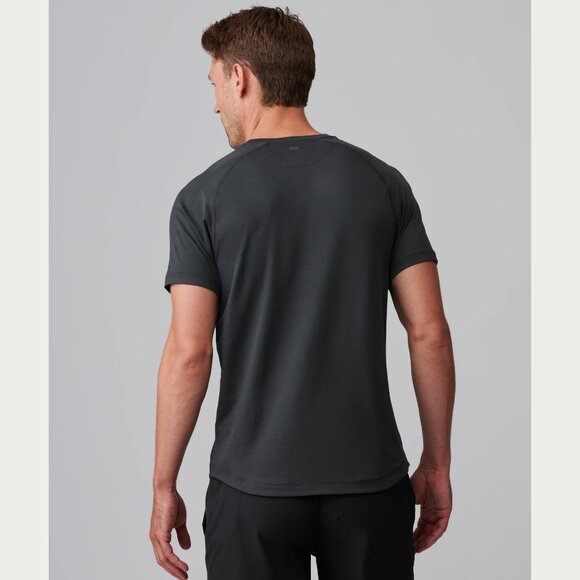 RHONE Atmosphere Tee, Black, Workout Shirt, Curved hem - Picture 3 of 3